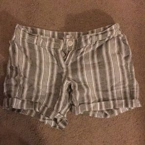striped shorts